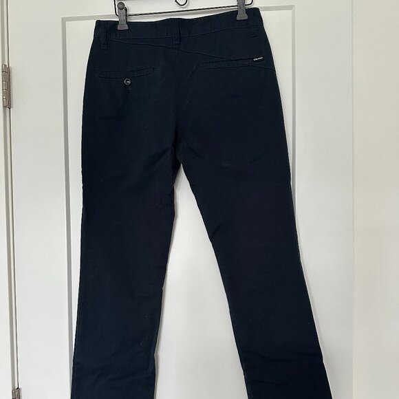 Volcom-Navy Blue Modern fit chino pant - Youth size 28 (XL) - Picture 4 of 6